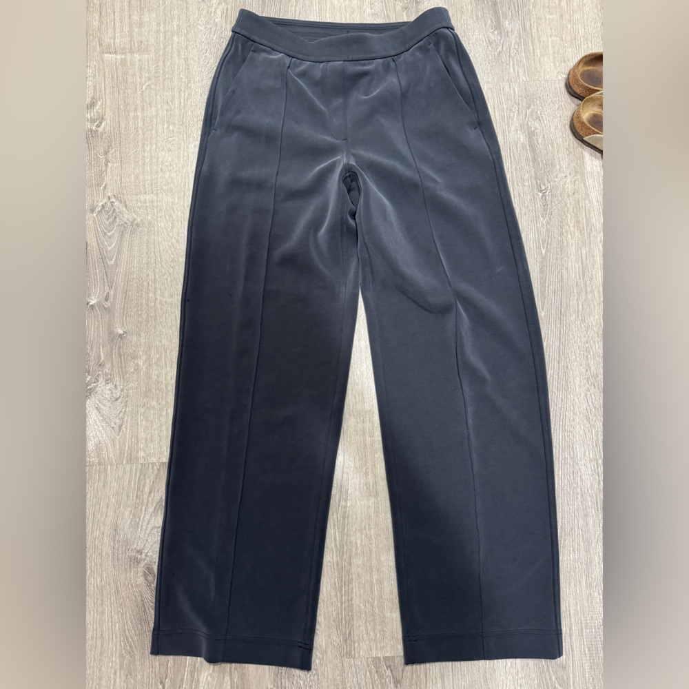 Lululemon Softstreme Pintuck Mid Rise Pant